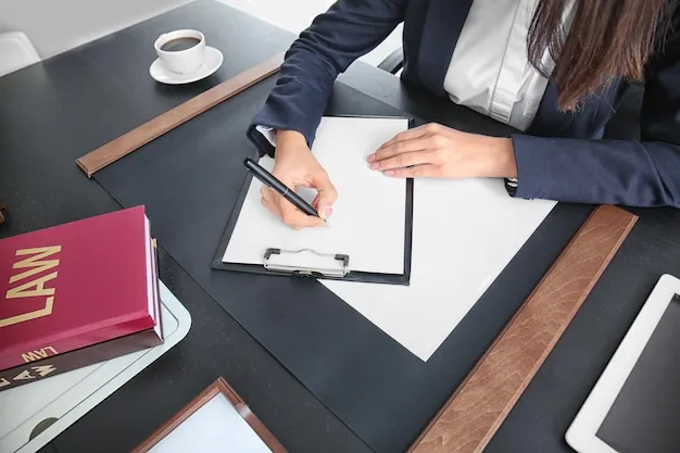 Firma de contratos empresariales en gestaría.