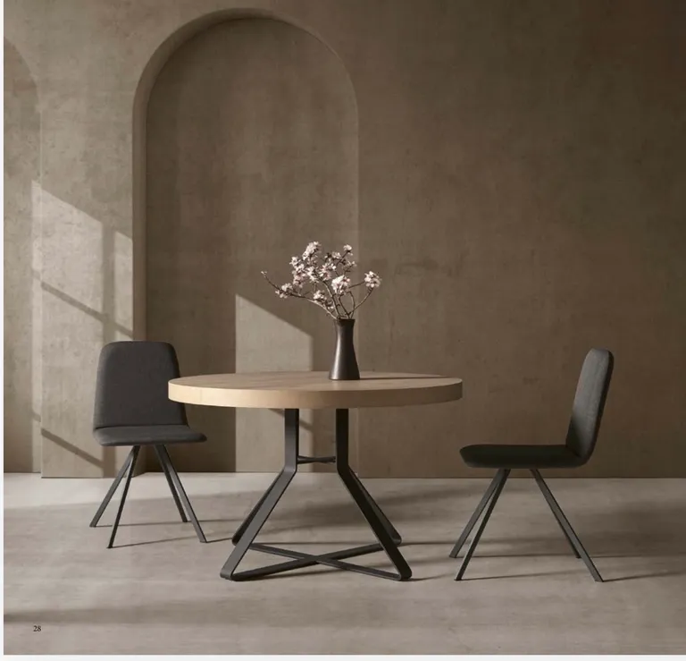Hiedra Pemi Table view 1