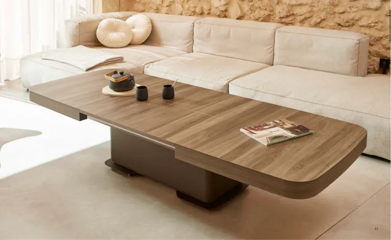 Table Elegant Pemi view 1
