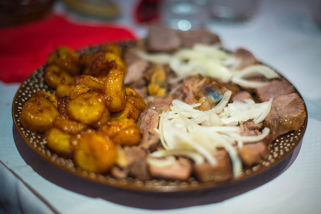 Tabla de tapas valencianas frescas.