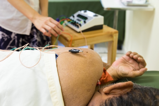 Terapia de rehabilitación con DIPEA después de cirugía.