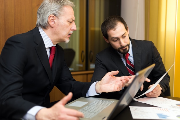 Consulta mercantil para emprendedor.